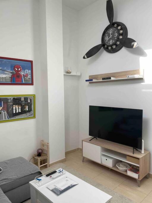 Apartamento Recien Reformado En Barajas Pueblo Madrid Exterior photo